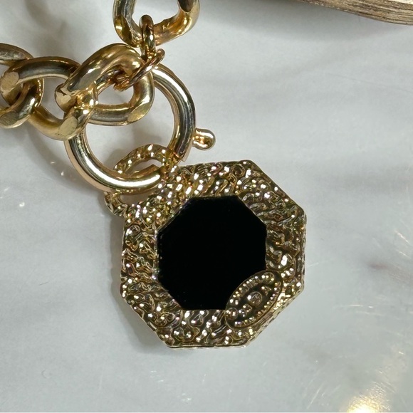 CHANEL Gold Nugget Pendant Necklace | Beautiful CC Pendant & Gold Necklace GUC - Picture 7 of 7